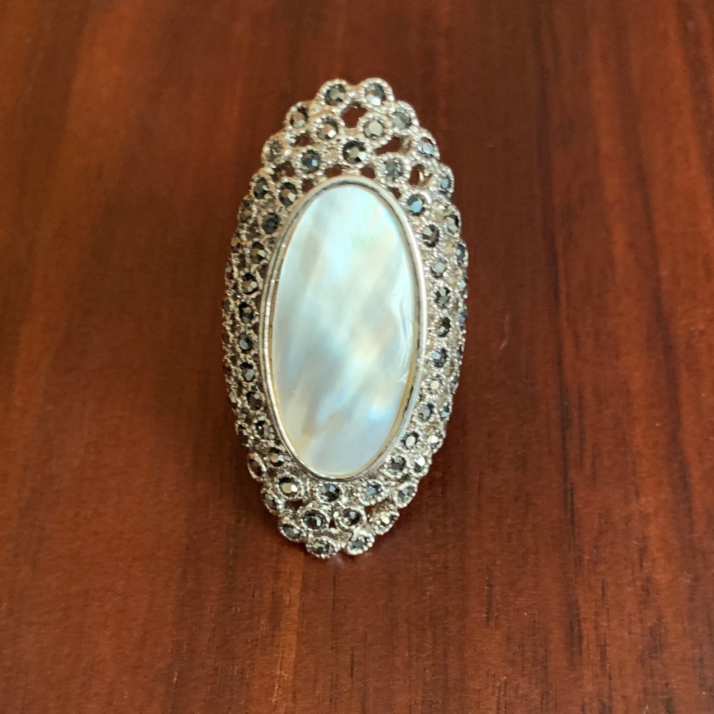 IMAN long silver tone shell ring size 7